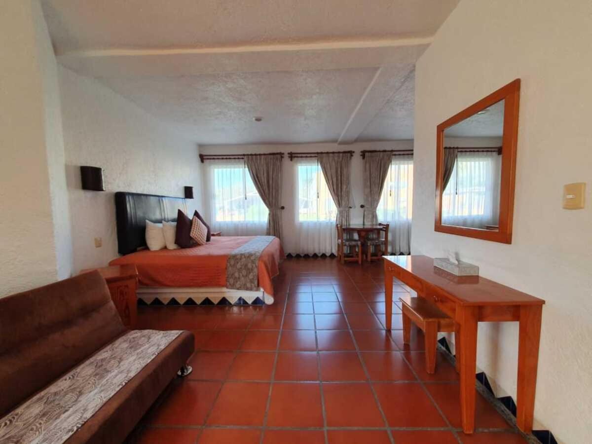 Hotel Real Del Valle テポストラン エクステリア 写真