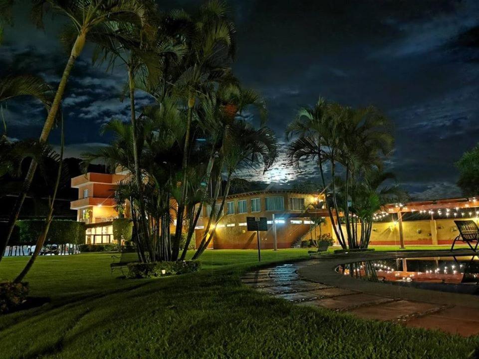 Hotel Real Del Valle テポストラン エクステリア 写真